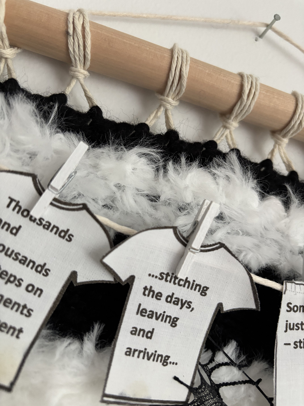 Black and White 3 - Image 9